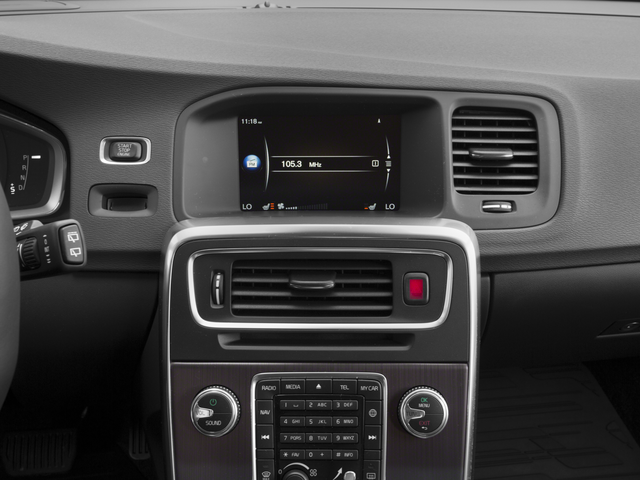 2016 Volvo V60 Cross Country T5