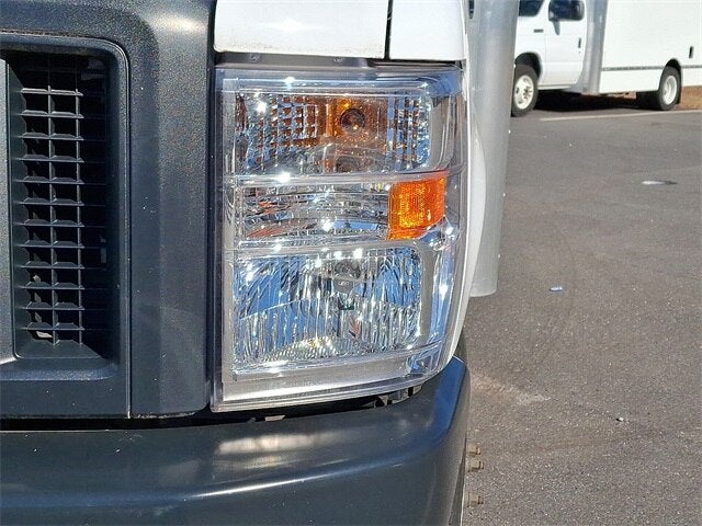2024 Ford E-450SD 14' BOX TRUCK DRW