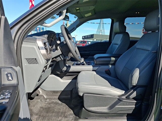 2023 Ford F-150 Lightning Pro