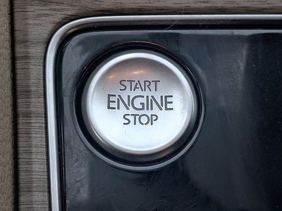 2018 Volkswagen Passat 2.0T SE