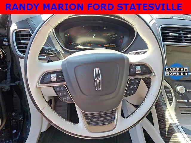 2019 Lincoln Nautilus Black Label