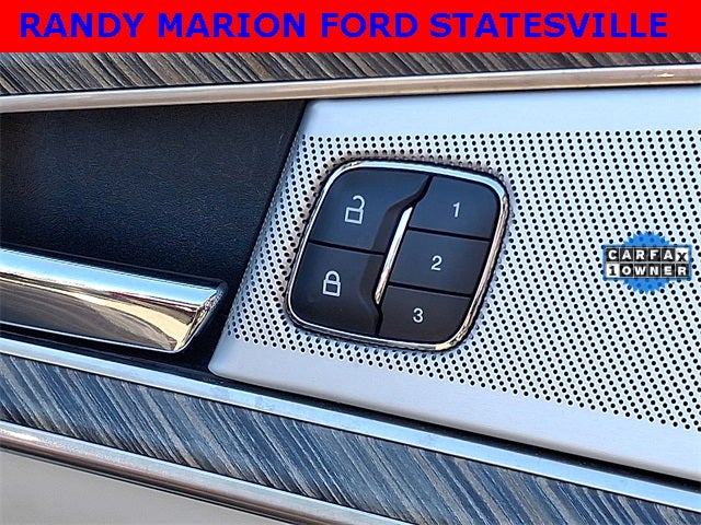 2019 Lincoln Nautilus Black Label