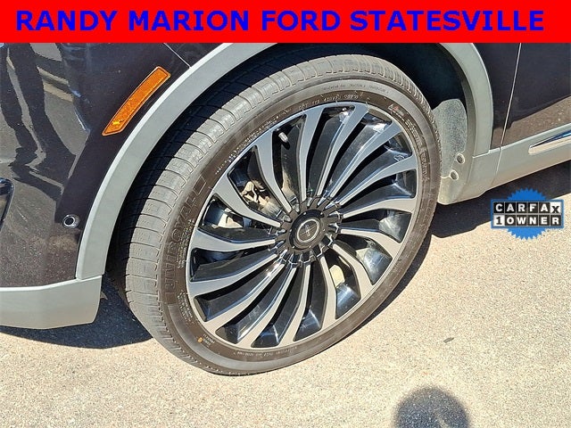 2019 Lincoln Nautilus Black Label