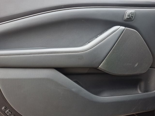 2021 Ford Mustang Mach-E California Route 1