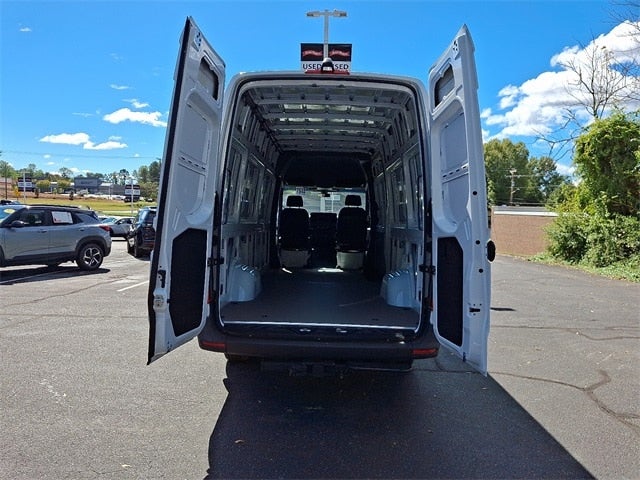 2025 Mercedes-Benz Sprinter 2500 Cargo 170 WB High Roof