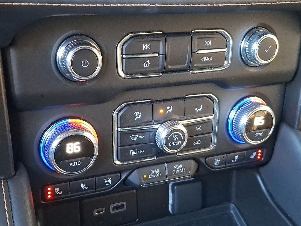 2022 GMC Yukon AT4