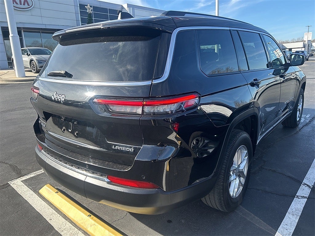 2022 Jeep Grand Cherokee L Laredo 4x4