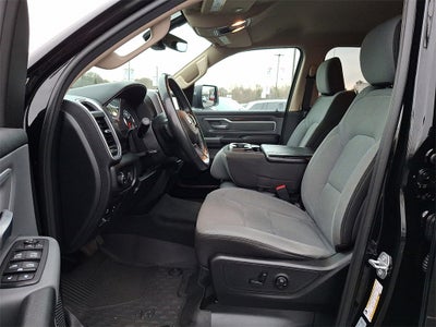 2020 RAM 1500 Big Horn Crew Cab 4x4 5'7' Box