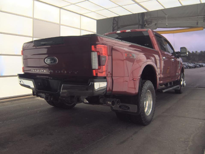 2017 Ford F-350SD Lariat