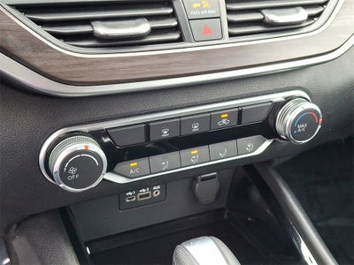 2024 Nissan Altima SV FWD