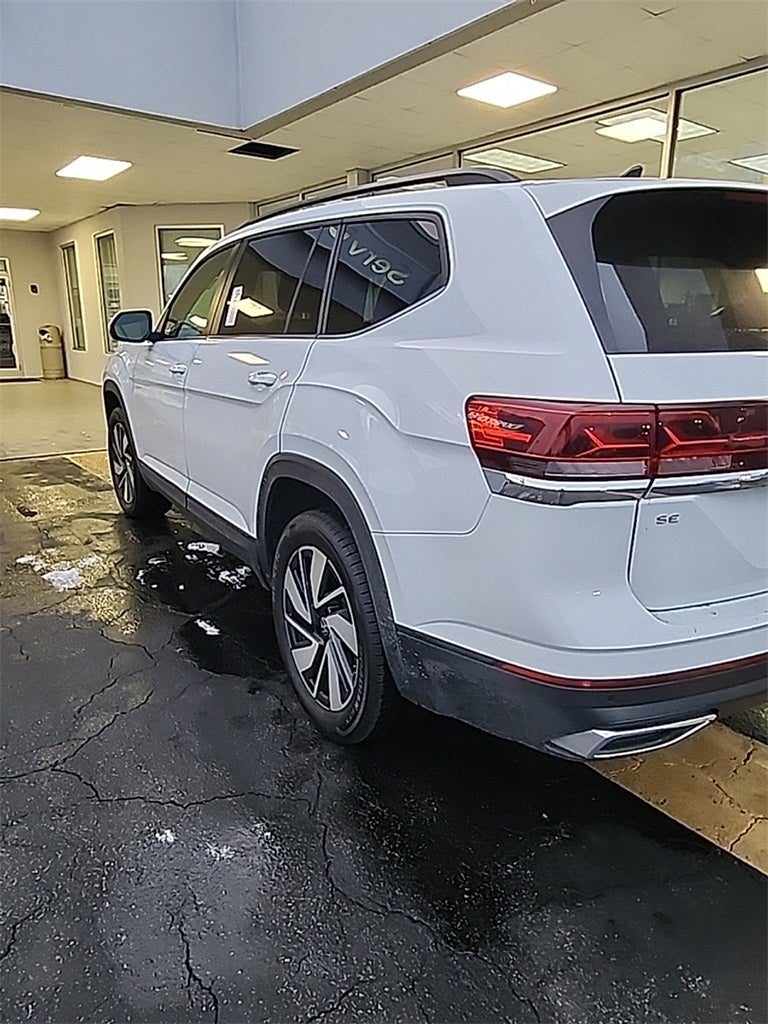 2025 Volkswagen Atlas 2.0T SE w/Technology