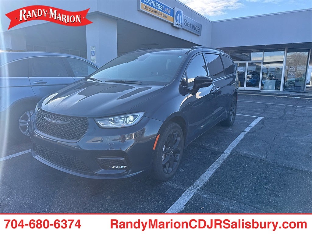 2023 Chrysler Pacifica Limited AWD