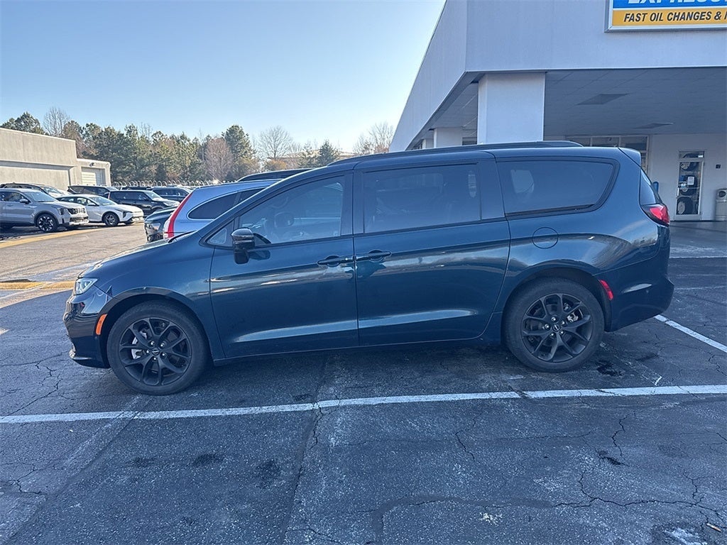 2023 Chrysler Pacifica Limited AWD