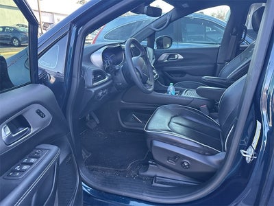 2023 Chrysler Pacifica Limited AWD