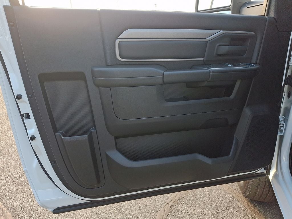 2024 RAM 2500 Tradesman Regular Cab 4x4 8' Box