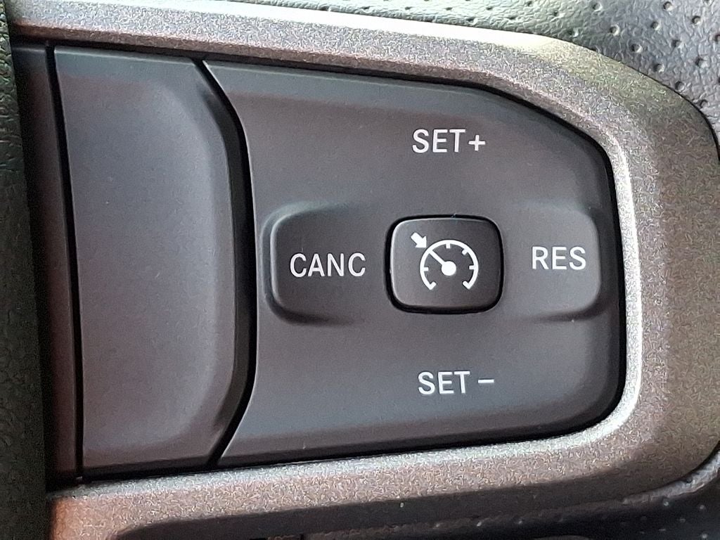 2024 RAM 2500 Tradesman Regular Cab 4x4 8' Box