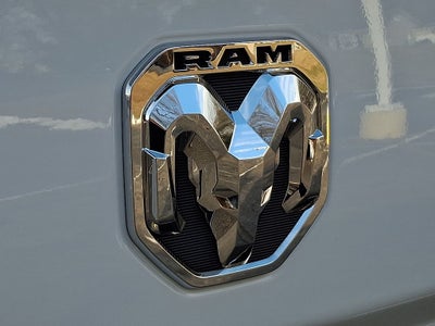 2024 RAM 2500 Tradesman Regular Cab 4x4 8' Box