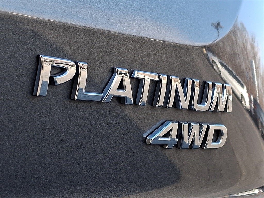 2023 Nissan Pathfinder Platinum 4WD