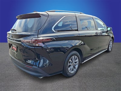 2024 Toyota Sienna XLE