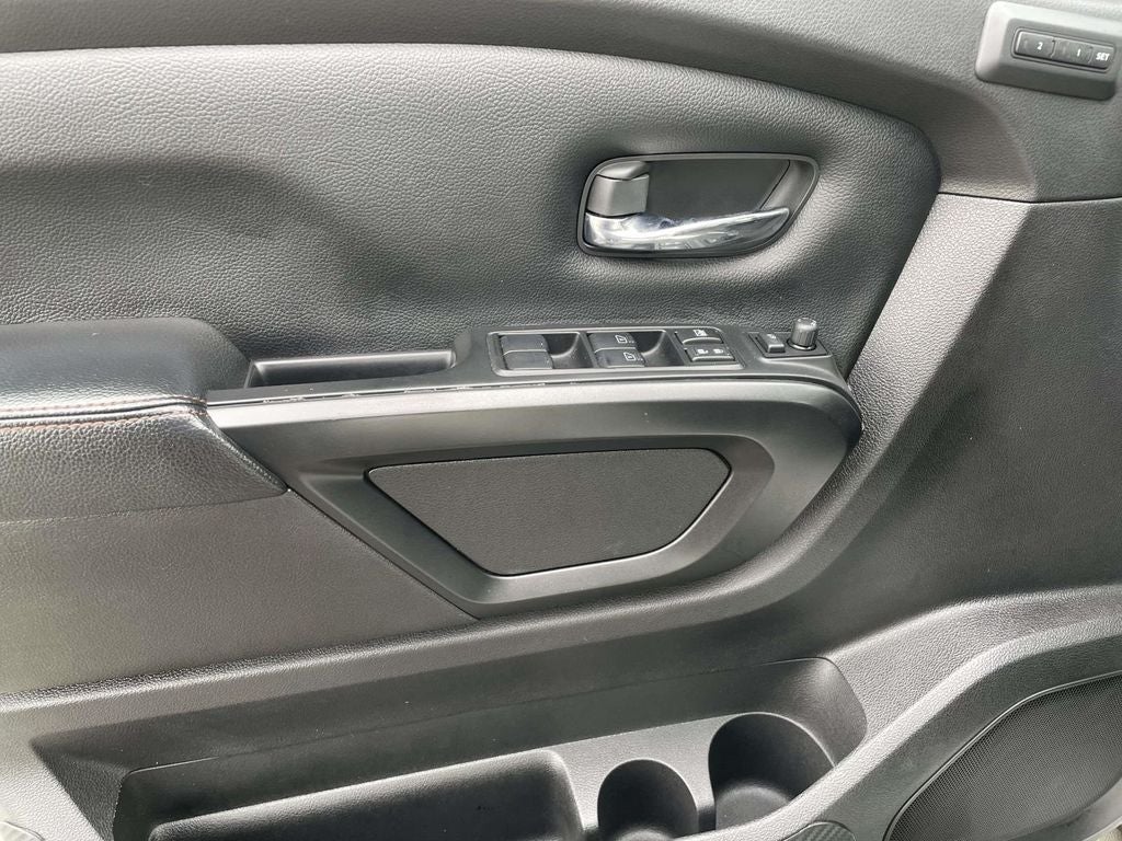 2023 Nissan Titan PRO-4X