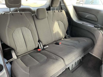 2020 Chrysler Pacifica Touring