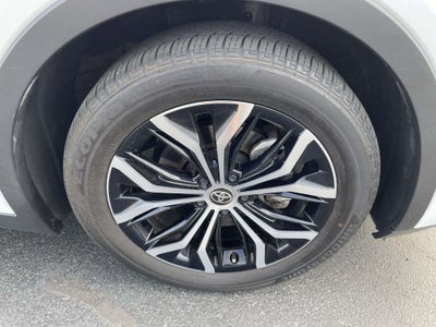 2024 Toyota Crown XLE