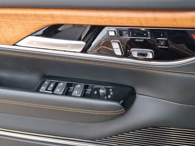 2024 Jeep Grand Wagoneer L Series III