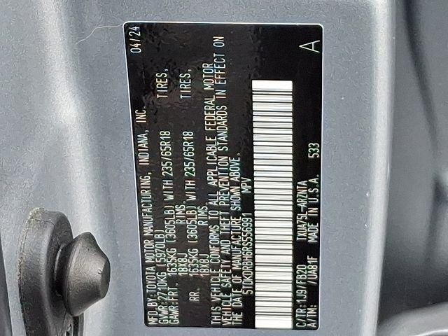 2024 Toyota Highlander LE