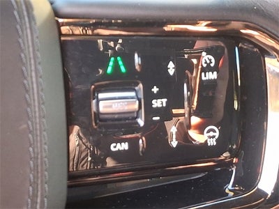 2025 Land Rover Range Rover Velar Dynamic SE