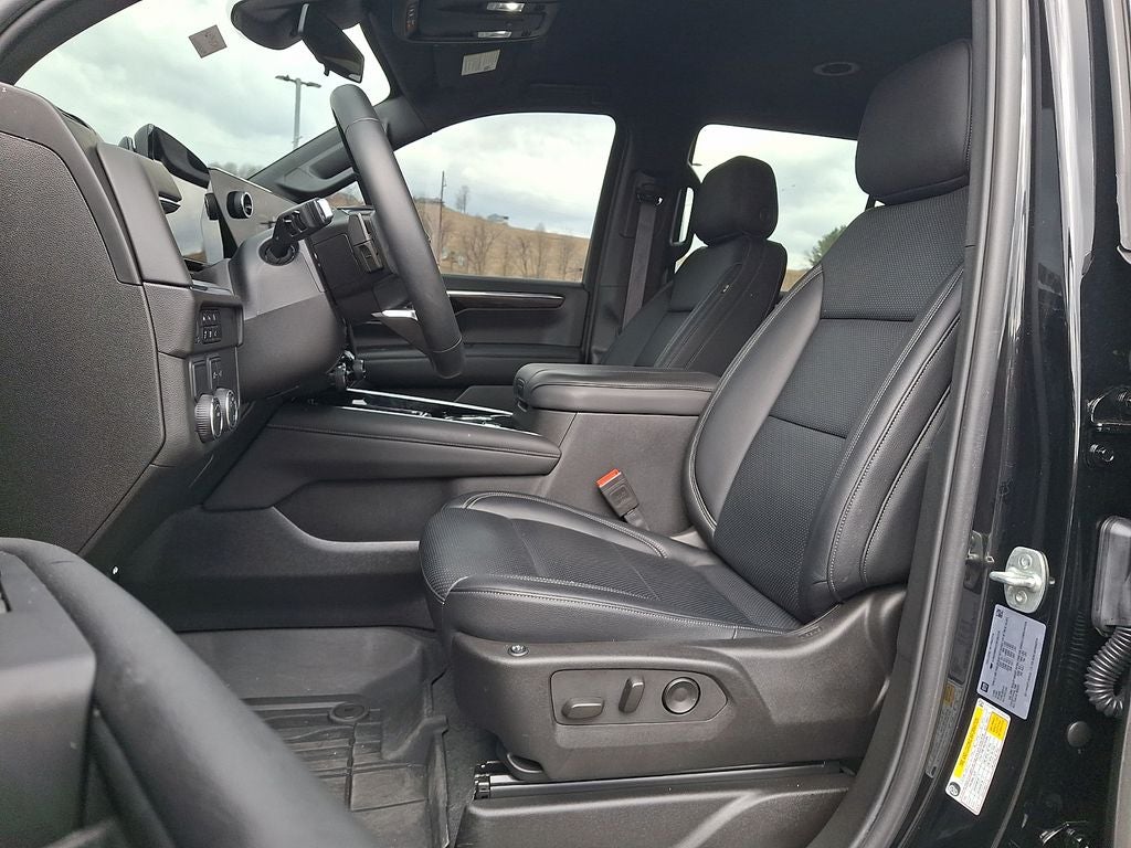 2025 Chevrolet Tahoe LS