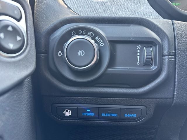 2025 Jeep Wrangler Sahara 4xe