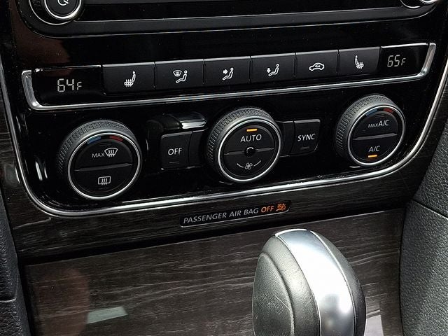 2017 Volkswagen Passat SEL Premium