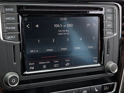 2017 Volkswagen Passat SEL Premium