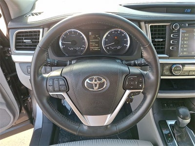 2017 Toyota Highlander LE Plus