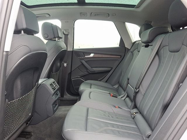 2024 Audi Q5 45 S line Premium quattro