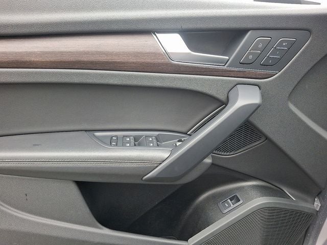 2024 Audi Q5 45 S line Premium quattro