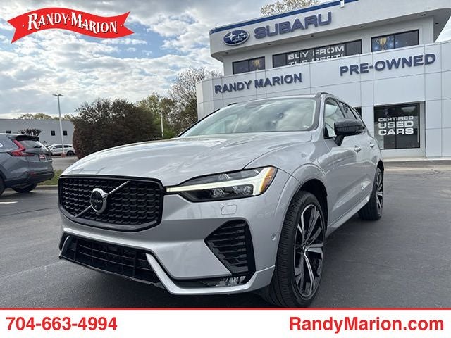 2023 Volvo XC60 B6 Ultimate Dark Theme