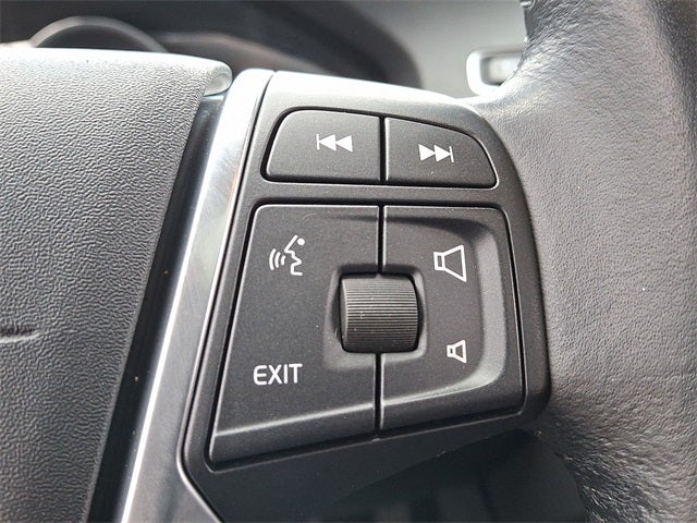 2016 Volvo V60 Cross Country T5