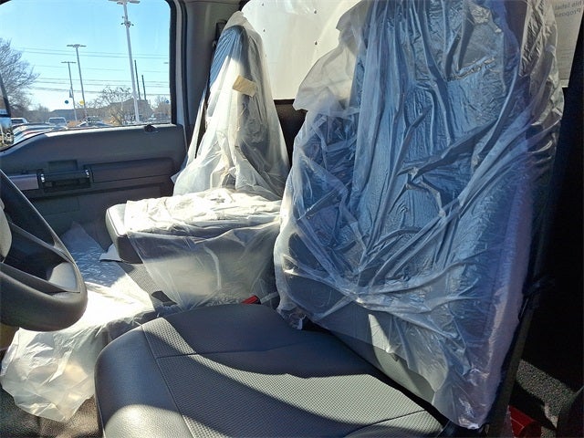 2023 Ford F-650SD Base