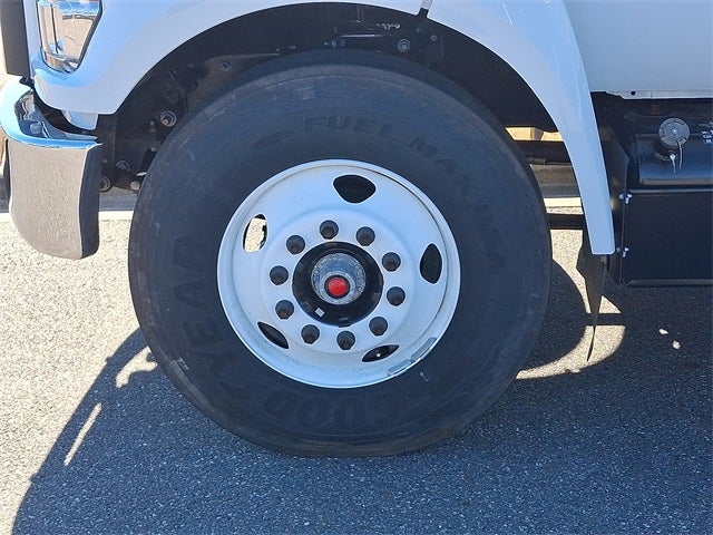 2023 Ford F-650SD Base