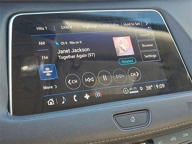 2021 Cadillac XT4 Premium Luxury