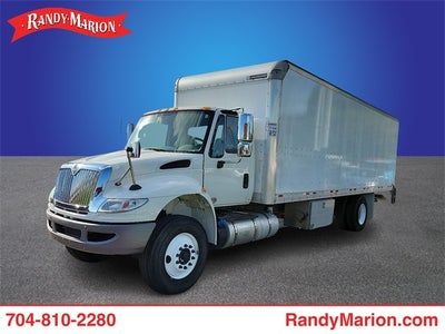 2018 International 4300 26FT BOX