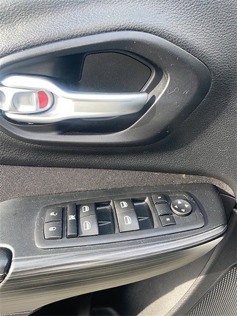 2015 Jeep Cherokee Sport