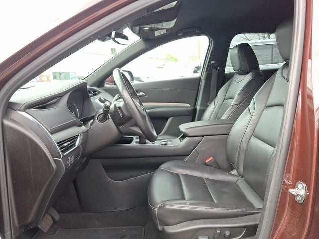 2023 Cadillac XT4 AWD Premium Luxury