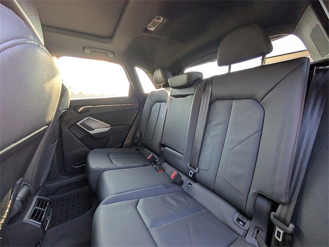 2019 Audi Q3 2.0T Prestige S line quattro