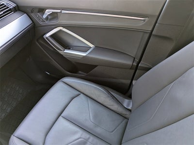 2019 Audi Q3 2.0T Prestige S line quattro