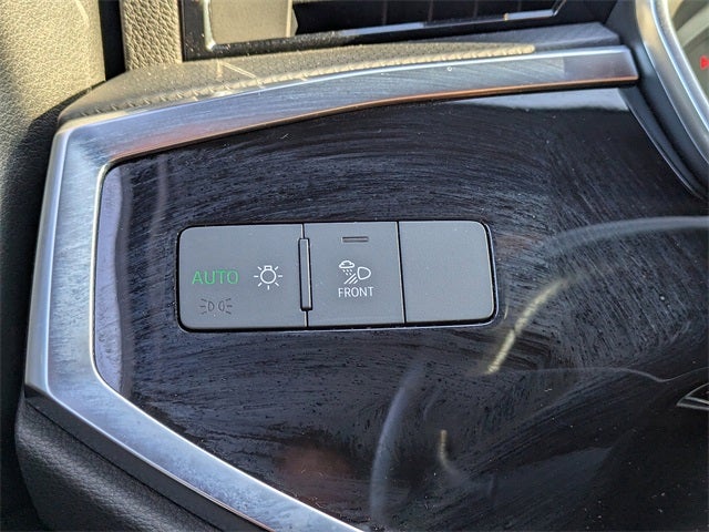 2019 Audi Q3 2.0T Prestige S line quattro