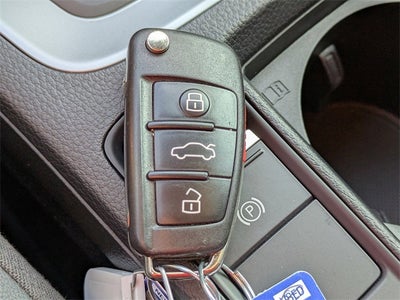 2019 Audi Q3 2.0T Prestige S line quattro