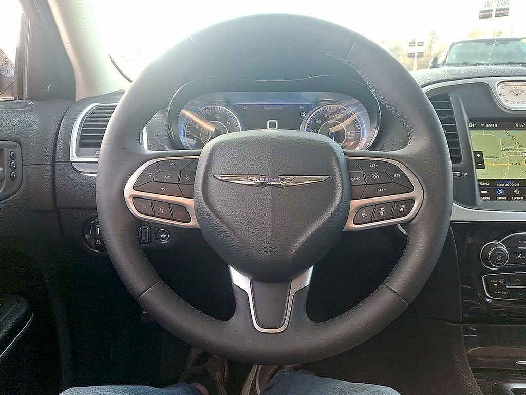 2023 Chrysler 300 Touring