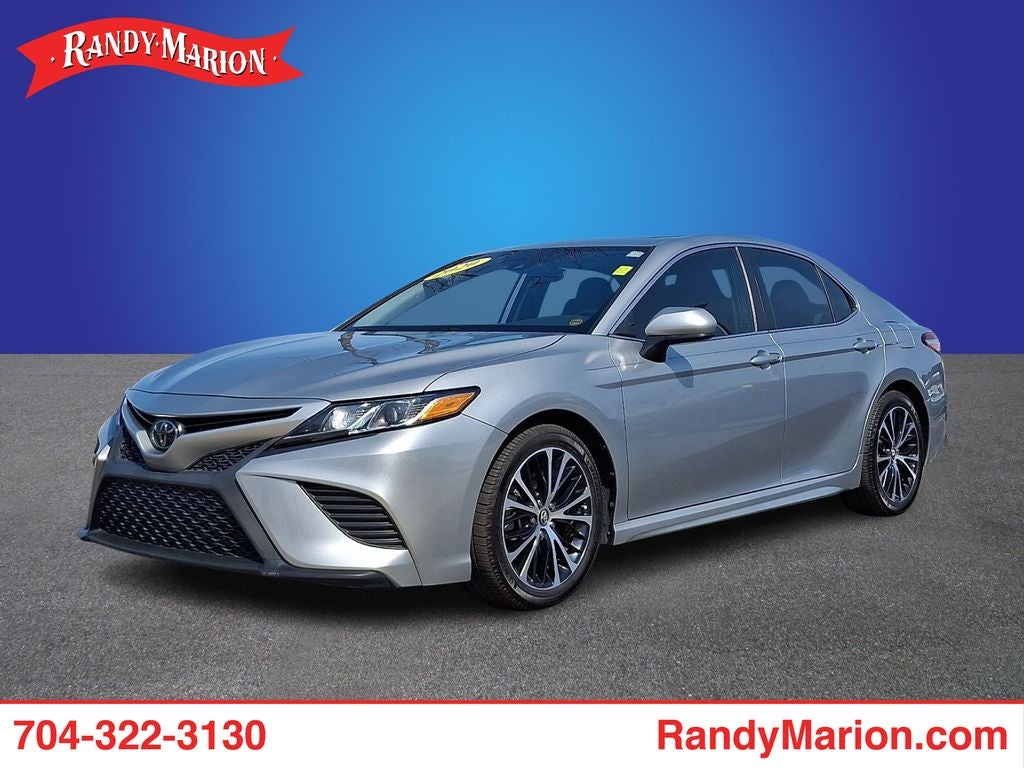 2020 Toyota Camry SE